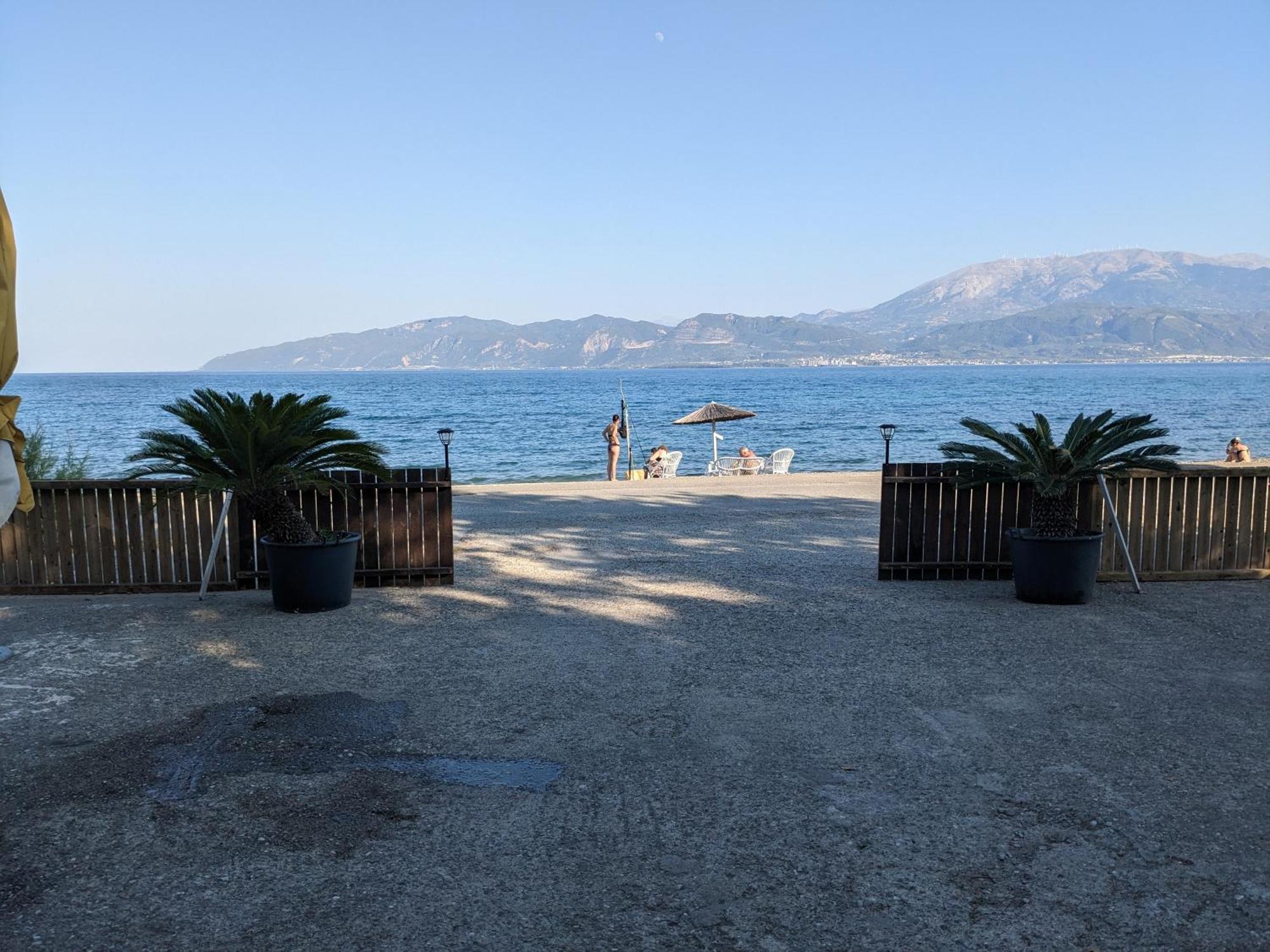 Nafpaktos Beach Apartment Exteriér fotografie